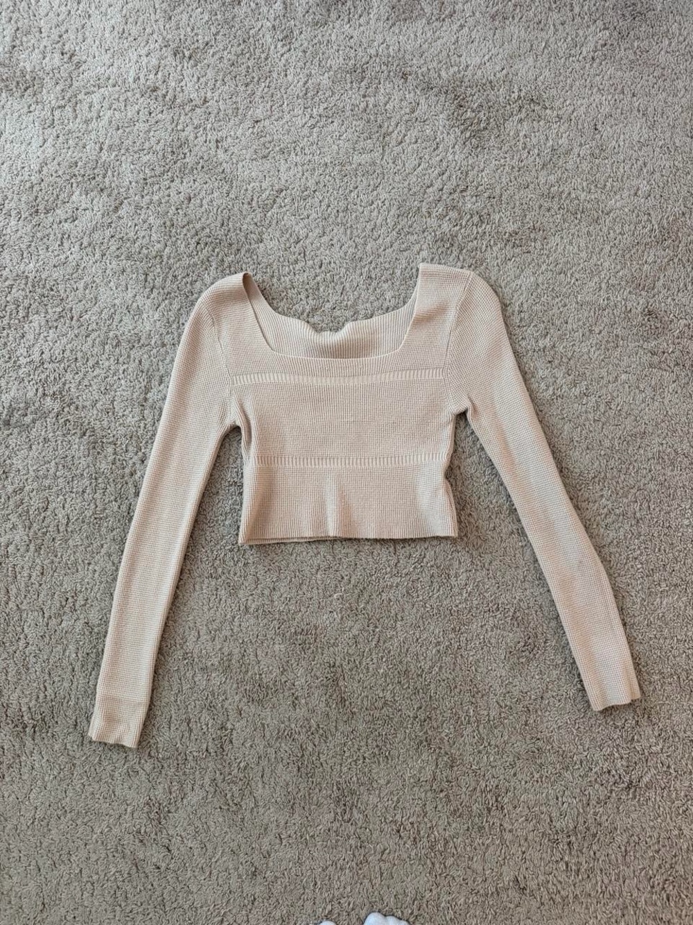 Women's Cream Long-Sleeve Square Neck Cropped Knit Top